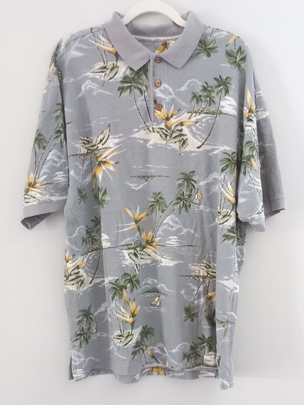TOMMY BAHAMA Hawaiian shirt tropical print polo